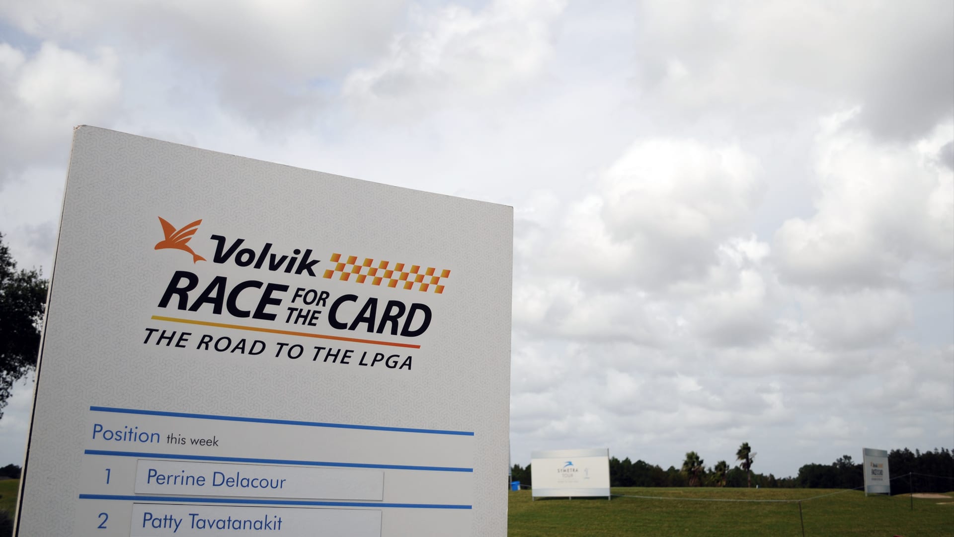 volvik race for the card
